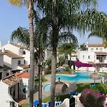 Semesterbostad Benavista - 2 Bed Town House With Pool Estepona