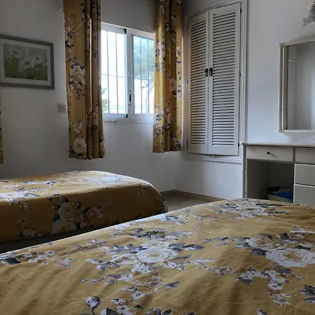 Benavista - 2 Bed Town House With Pool 에스테포나