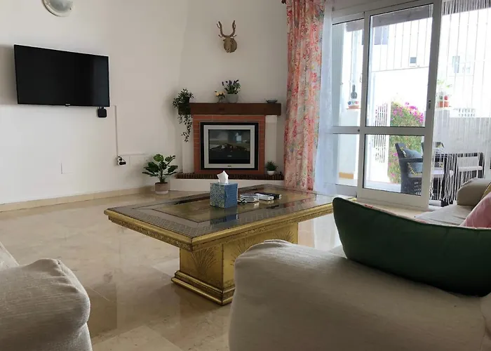 Benavista - 2 Bed Town House With Pool Дом отдыха