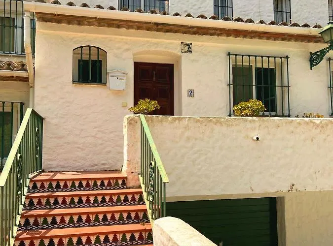 Benavista - 2 Bed Town House With Pool 度假居 *