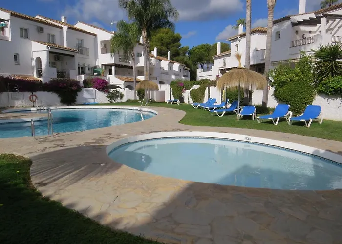 Benavista - 2 Bed Town House With Pool