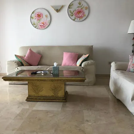 בית נופש Benavista - 2 Bed Town House With Pool אסטפונה