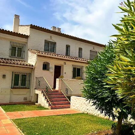 Benavista - 2 Bed Town House With Pool אסטפונה