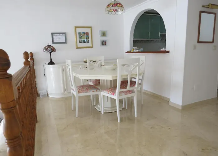 Benavista - 2 Bed Town House With Pool * Estepona